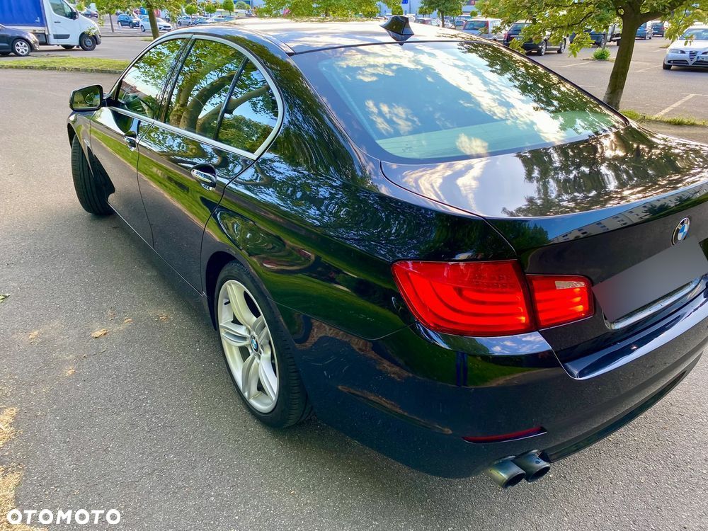 BMW Seria 5 528i Luxury Line - 7
