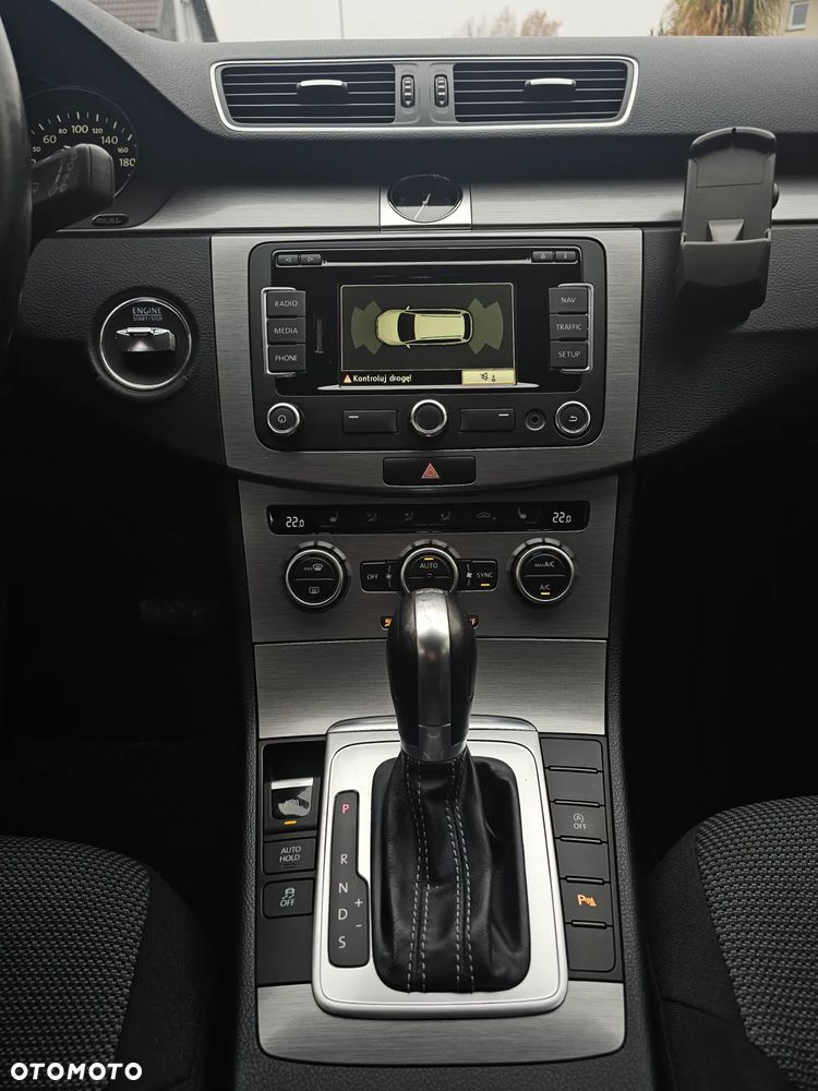 Volkswagen Passat Variant 2.0 TDI DSG BlueMotion Technology Highline - 10