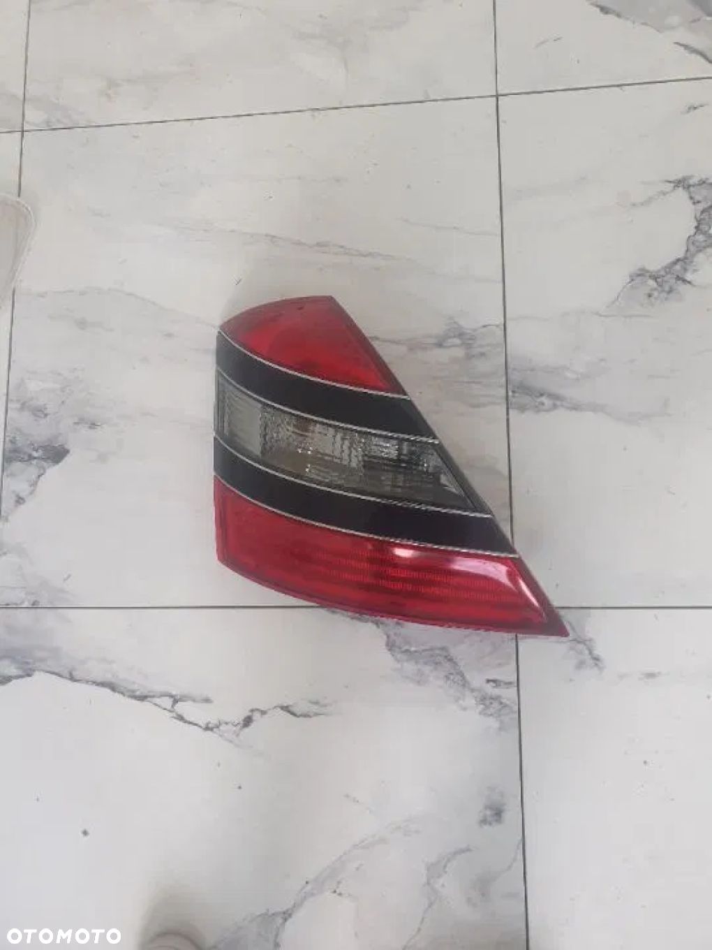 Lampa tył tylna lewa s klasa 221 - 1