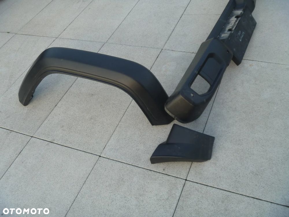 JEEP WRANGLER JL 2017 LISTWA BŁOTNIKA TYLNA LEWA ŁĄCZNIK