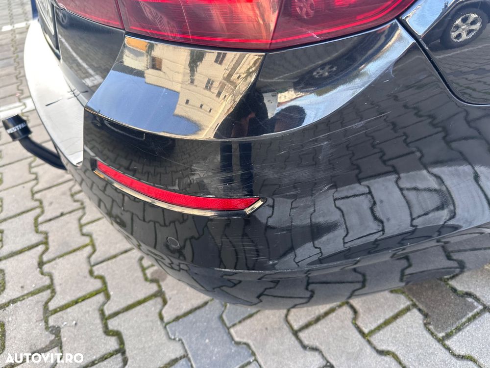 BMW Seria 5 525d xDrive Touring Aut. - 4