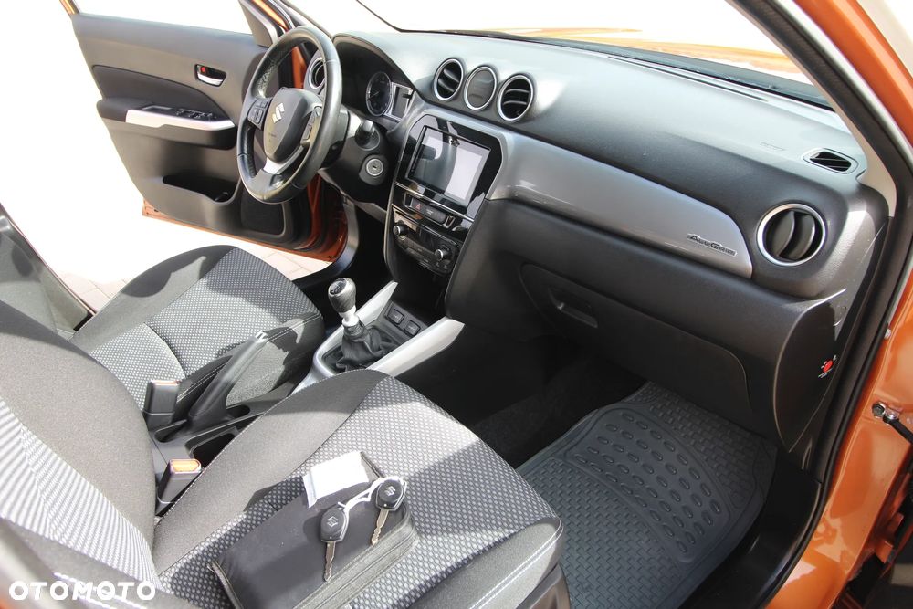 Suzuki Vitara 1.6 DDiS (4x4) Allgrip Comfort+ - 19