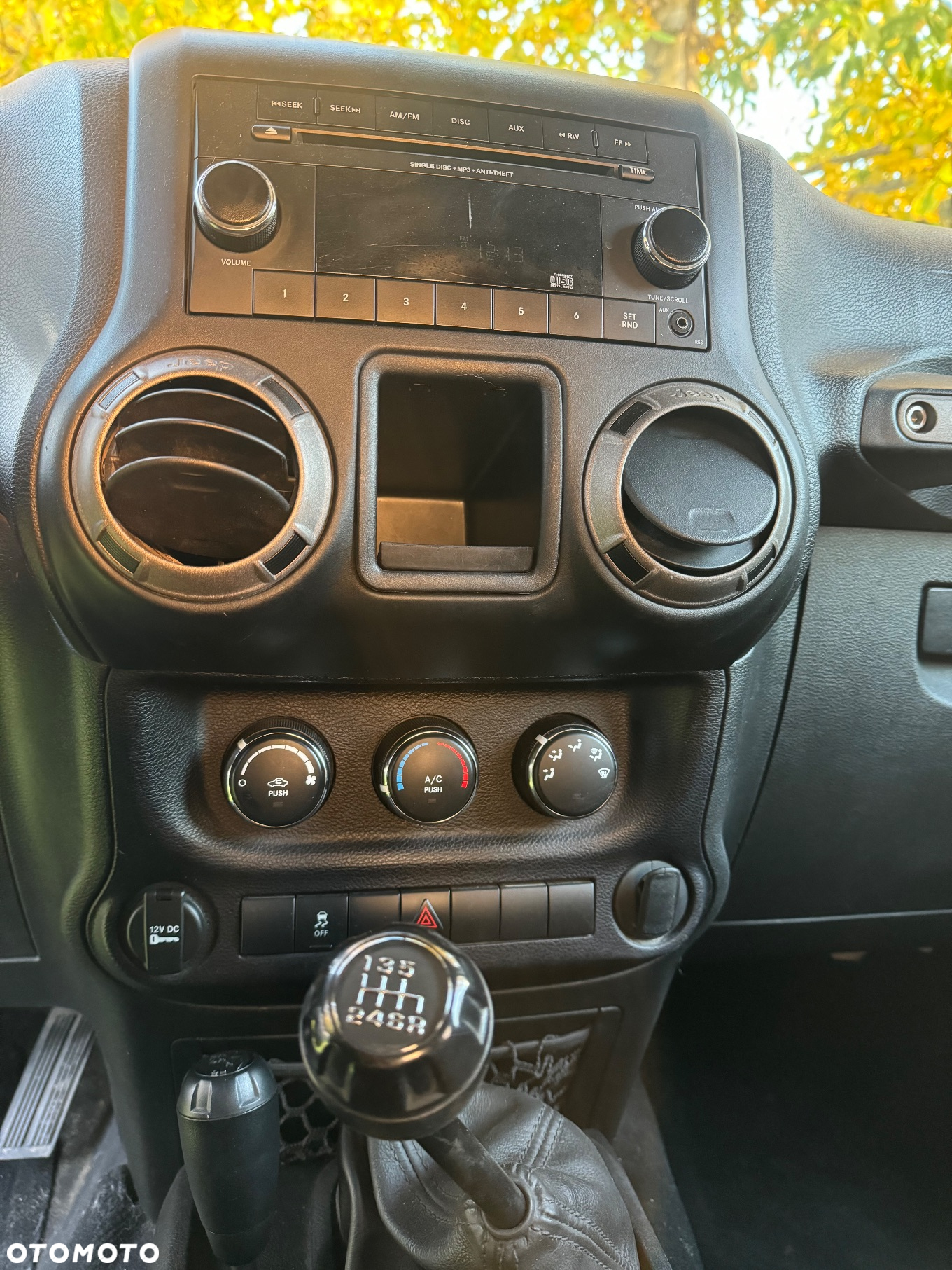 Jeep Wrangler - 8