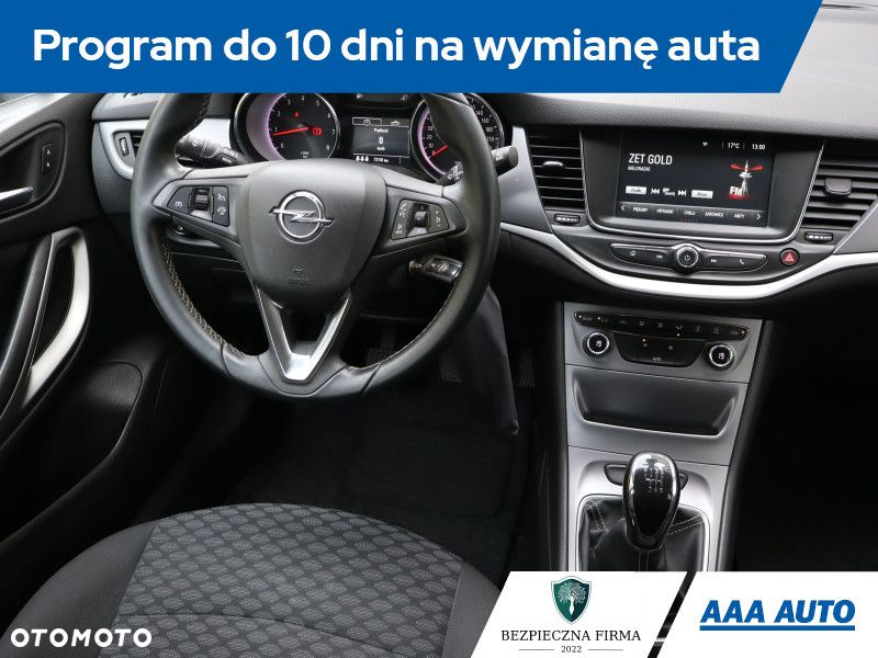 Opel Astra - 8