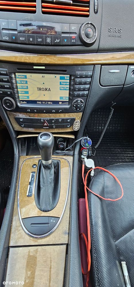Mercedes-Benz Klasa E 320 CDI T Avantgarde - 4