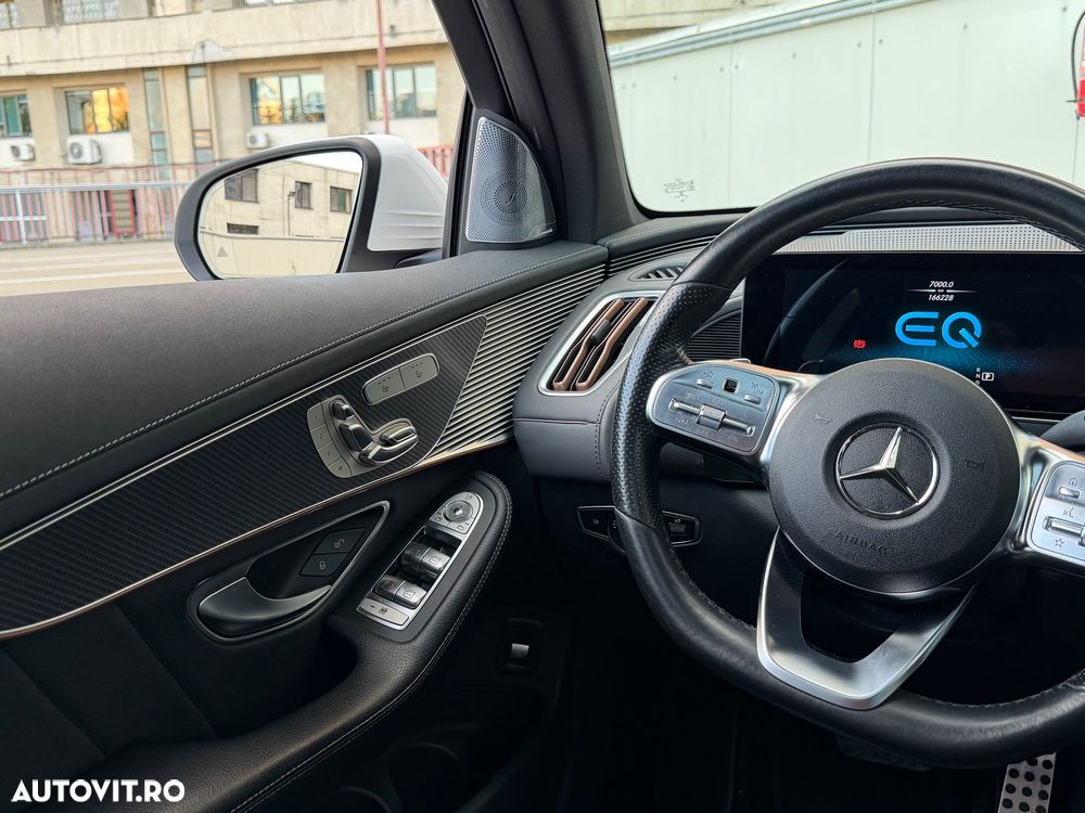 Mercedes-Benz EQC 400 4MATIC - 11