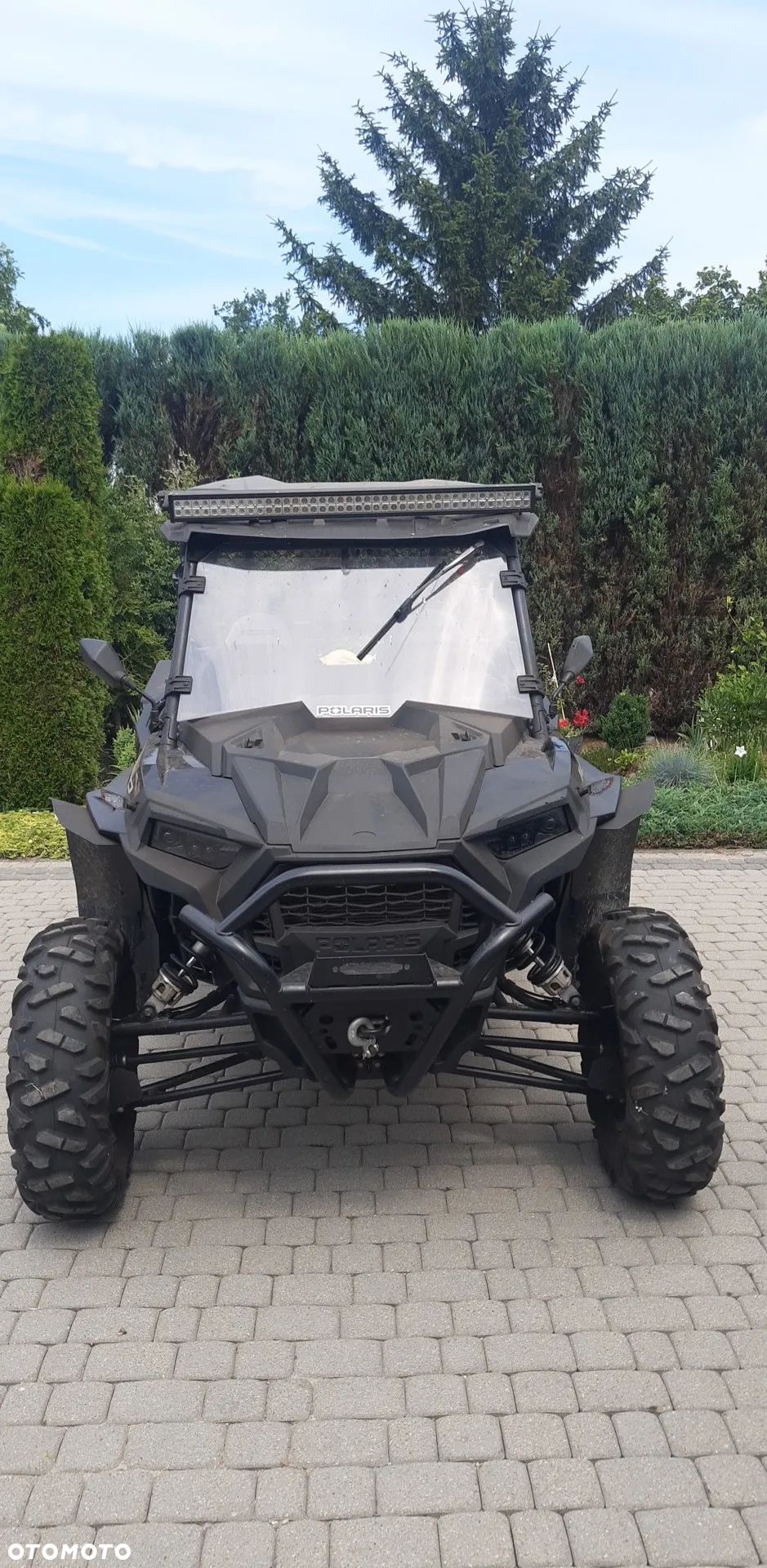 Polaris RZR