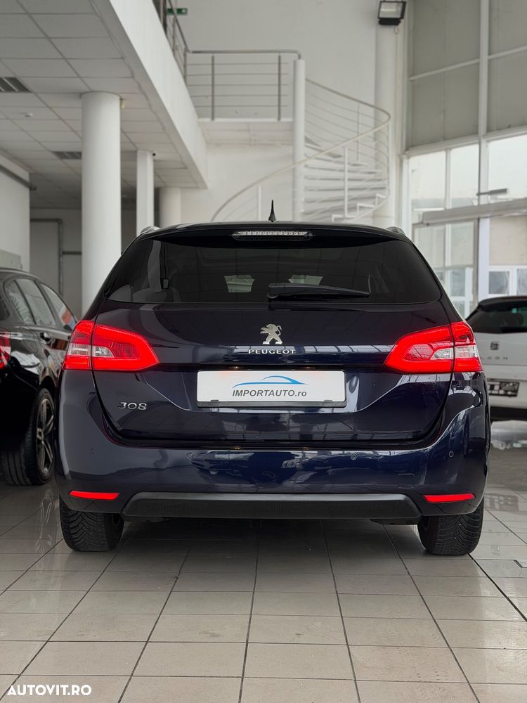 Peugeot 308 SW 1.2 L PureTech Turbo Allure - 6
