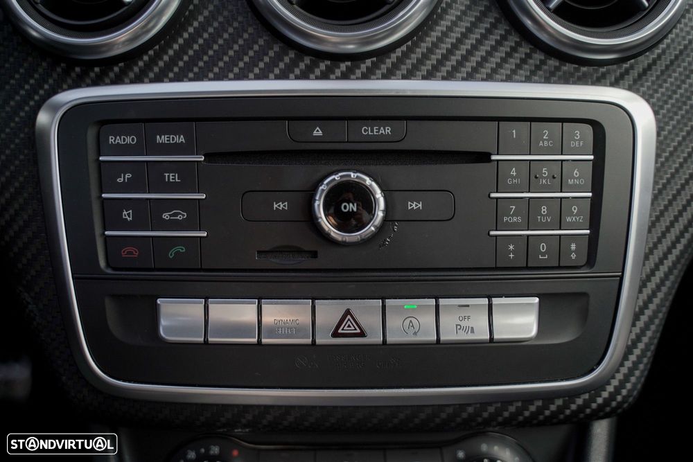 Mercedes-Benz A 180 d AMG Line - 23