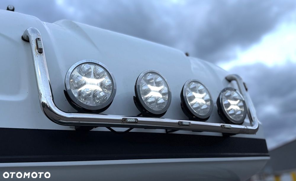 Iveco DAILY 35-180 3.0 DIESEL 175KM - 19