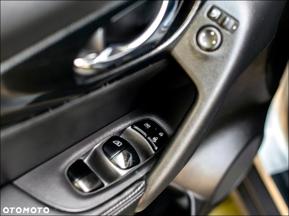 Nissan X-Trail - 30