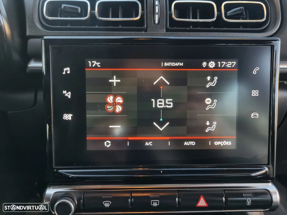 Citroën C3 1.2 PureTech Shine - 33