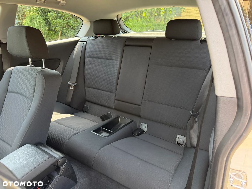 BMW Seria 1 116i - 13