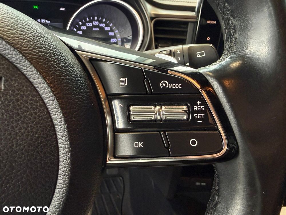 Kia Ceed - 28