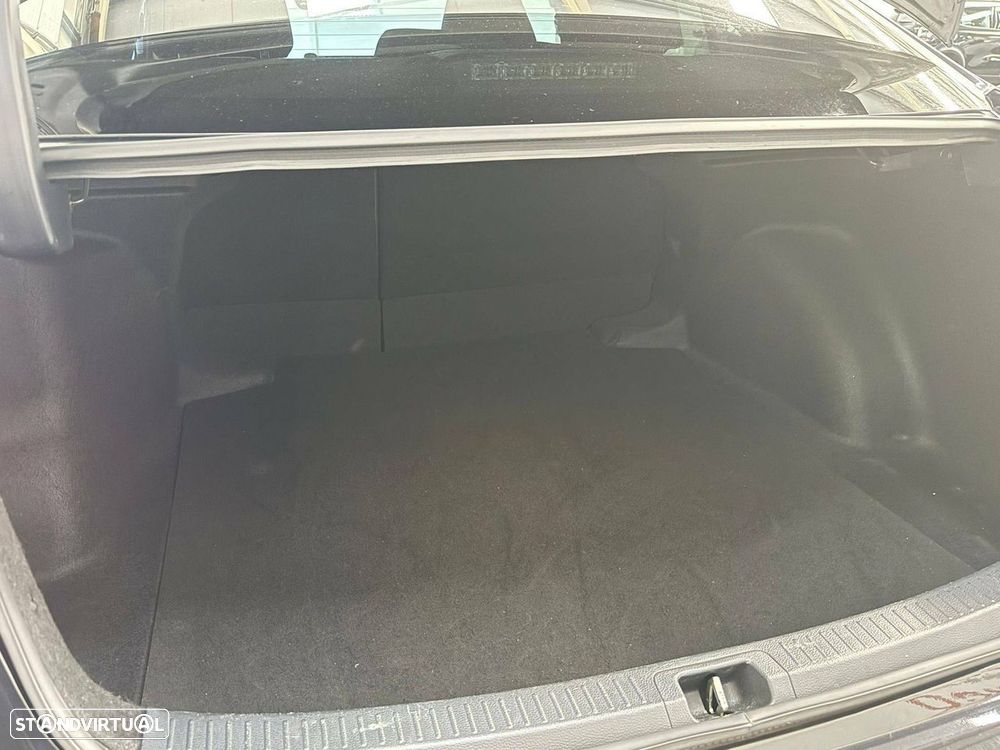 Toyota Corolla 1.8 Hybrid Comfort - 10