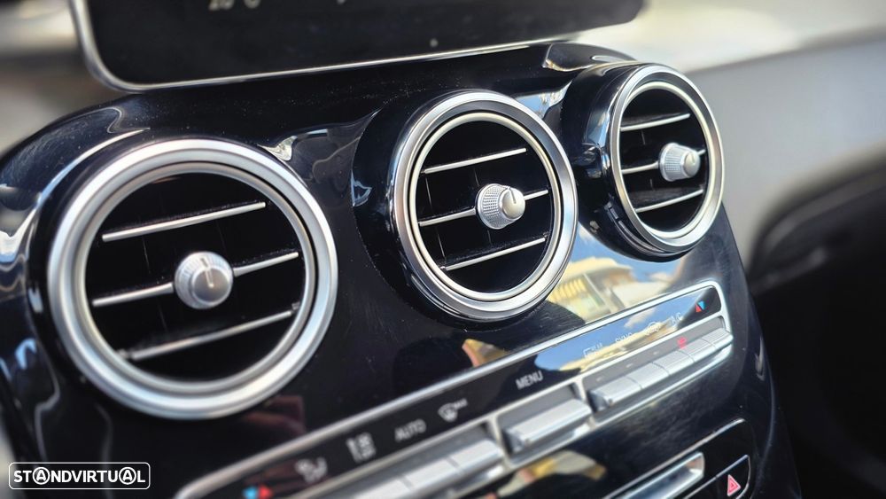 Mercedes-Benz GLC 250 d 4Matic 9G-TRONIC AMG Line - 37