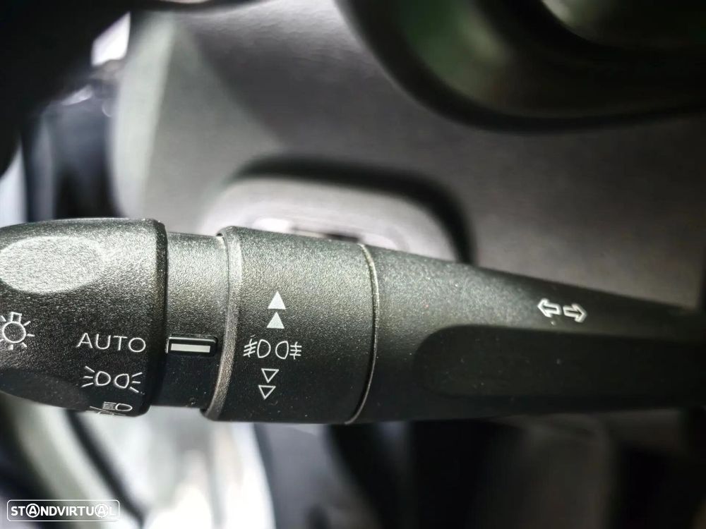 Citroën Berlingo 1.6 BlueHDi Feel - 17