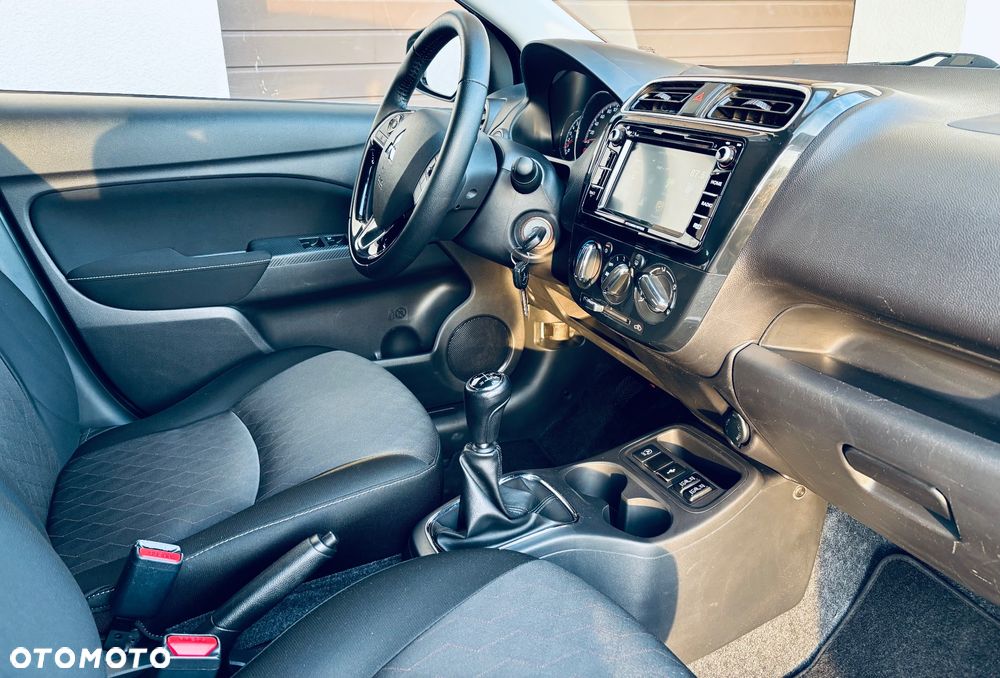 Mitsubishi Space Star - 18