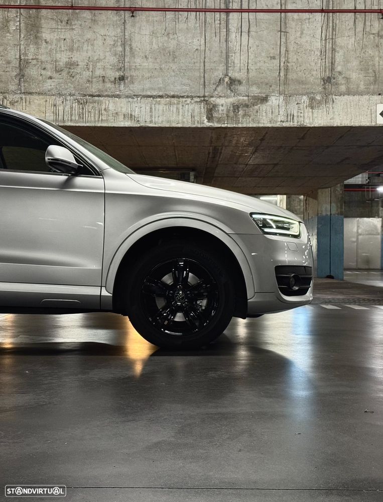 Audi Q3 2.0 TDI quattro S-tronic - 1