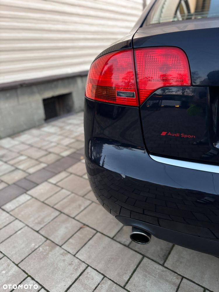 Audi A4 Limousine - 7