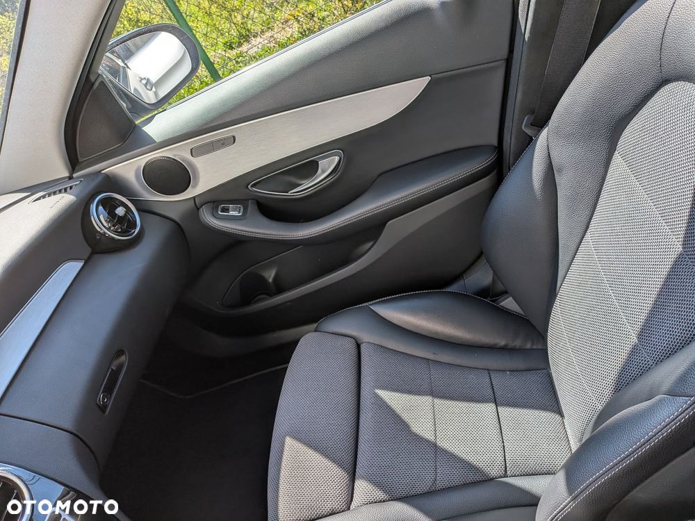 Mercedes-Benz Klasa C 200 Avantgarde - 13