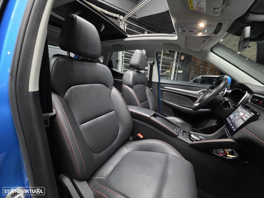 MG ZS EV 72.6 kWh Luxury OBC 11 kW - 23