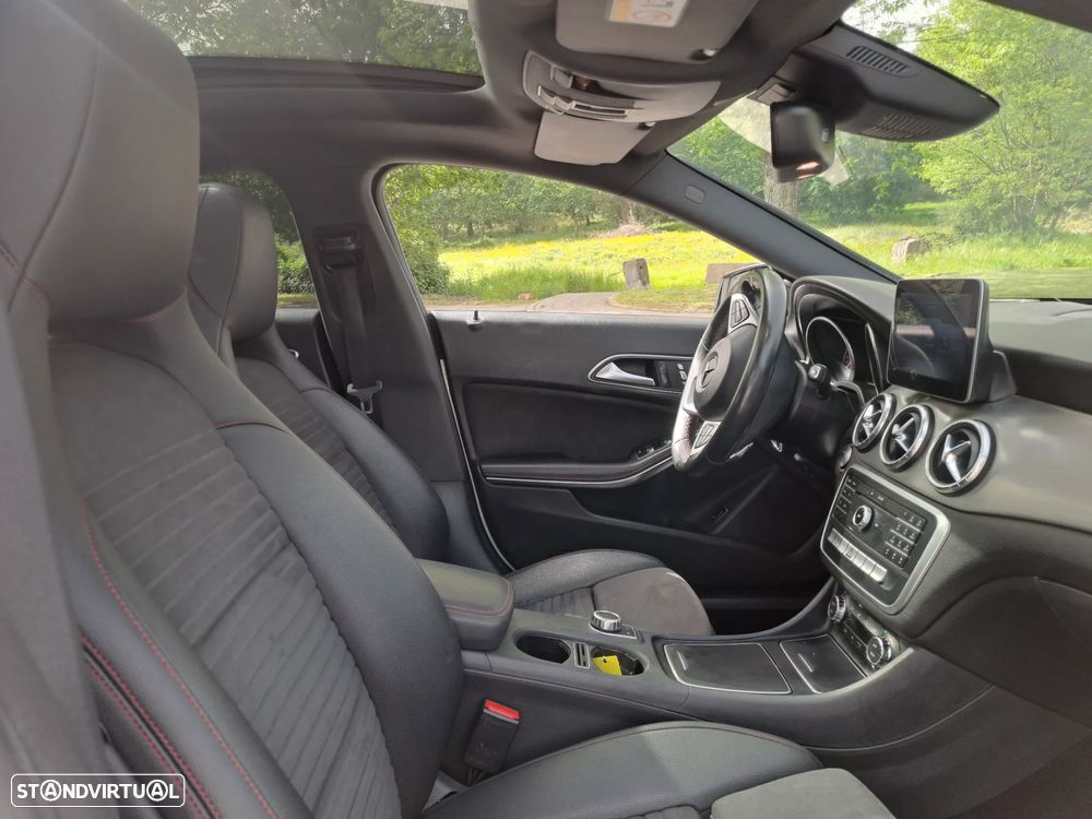 Mercedes-Benz CLA 220 d 7G-DCT AMG Line - 16