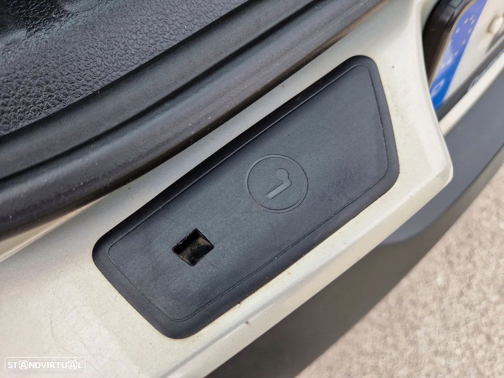 VW Tiguan 2.0 TDI DPF 4Motion Track & Field - 25