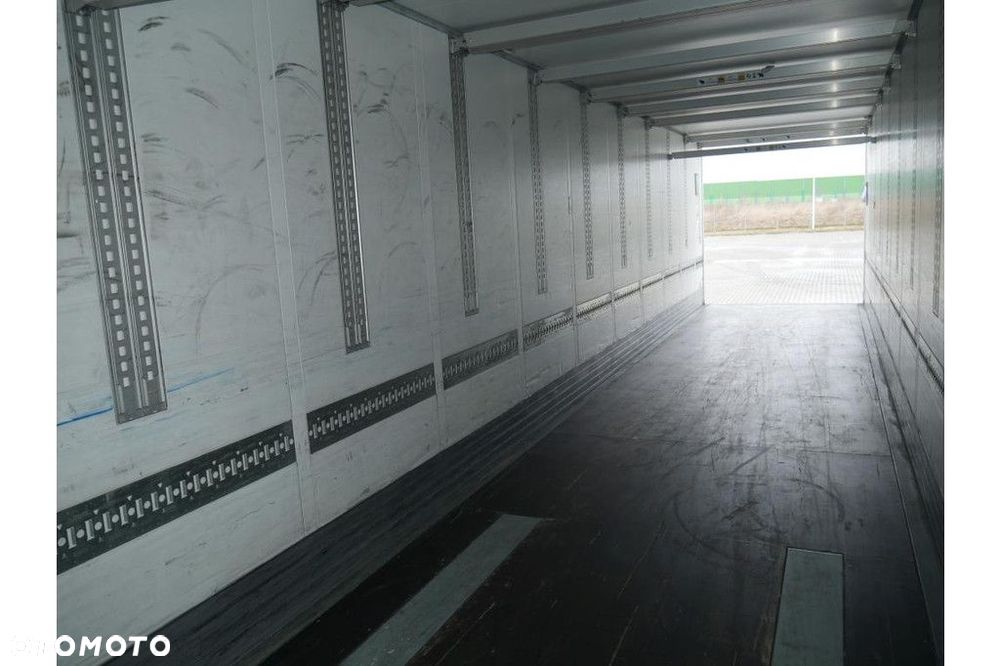 Schmitz Cargobull Trailer Van Light Insulated Double deck Straight - 16