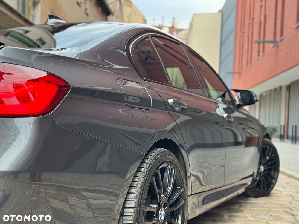 BMW Seria 3 328i Sport Line - 20