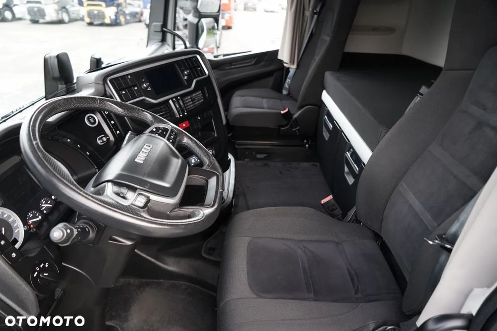 Iveco S-WAY / 480 / RETARDER / KLIMA POSTOJOWA / OPONY 100% - 23