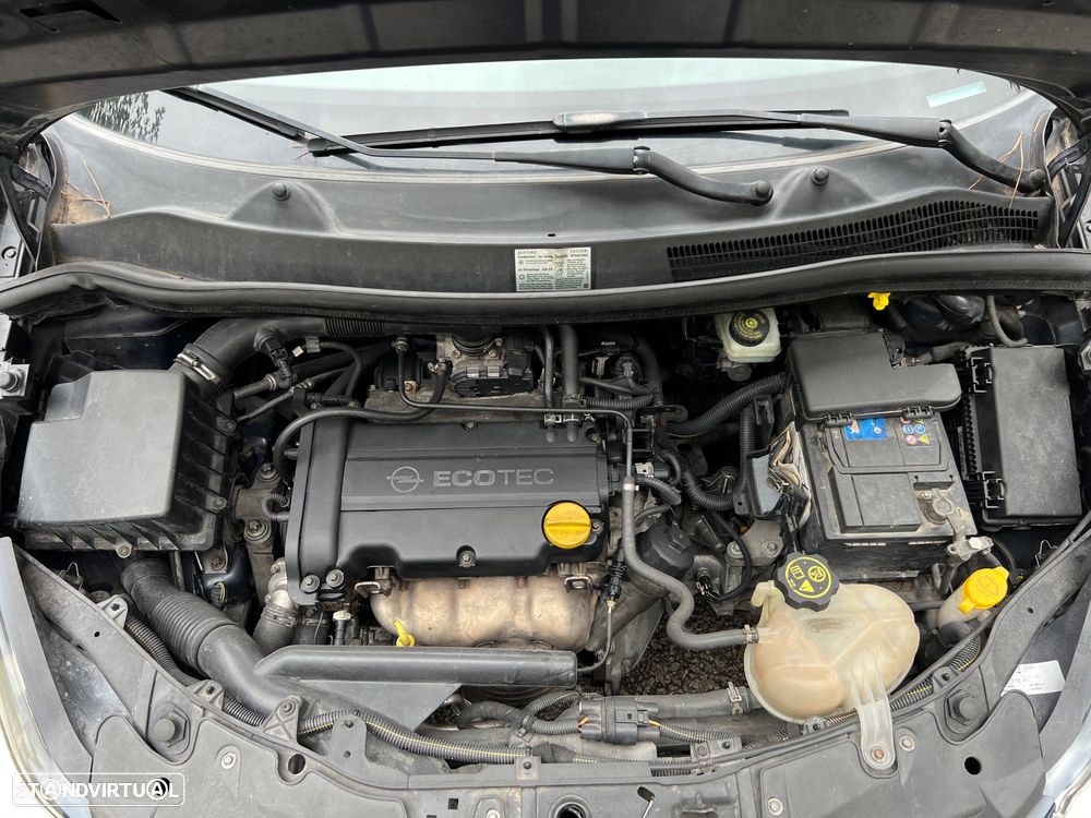 Opel Corsa 1.2 Twinport Enjoy - 11