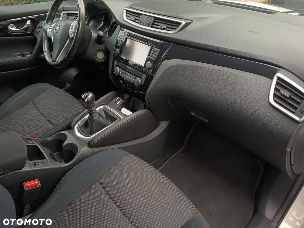 Nissan Qashqai 1.6 DIG-T N-Vision - 20