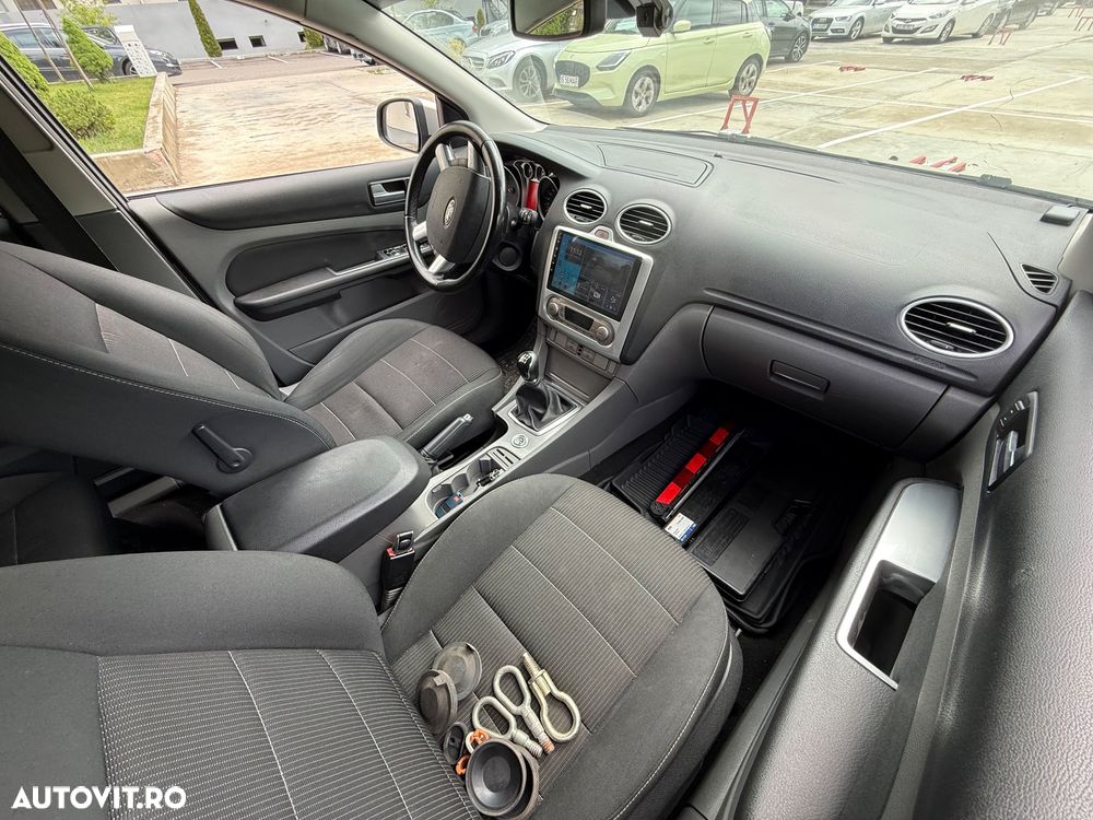 Ford Focus 1.8 Silver Magic - 13