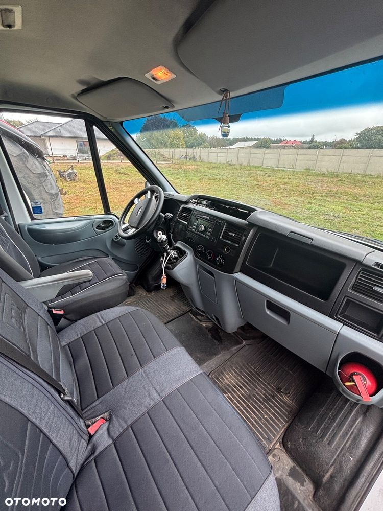 Ford Transit - 8