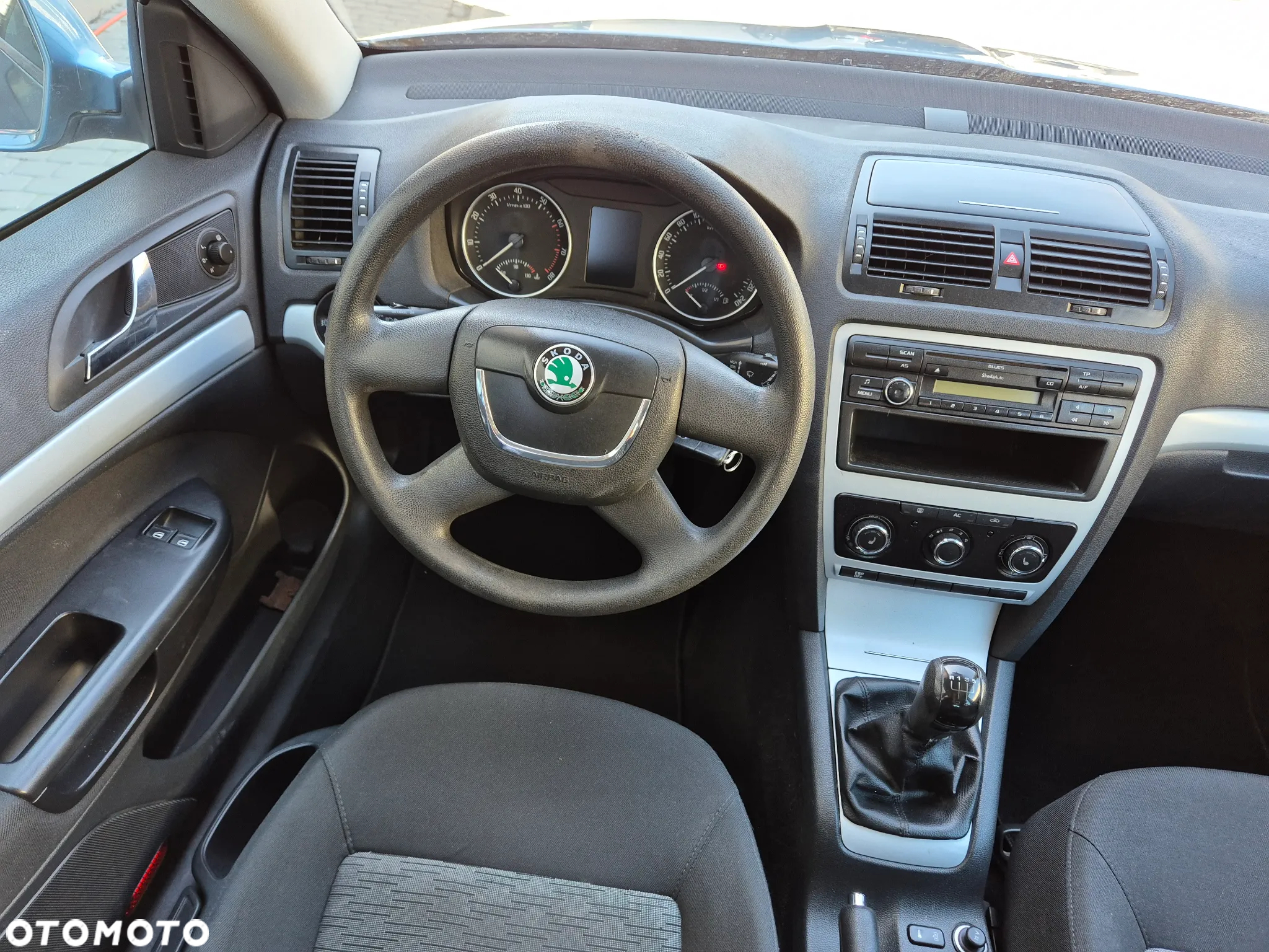 Skoda Octavia 1.6 - 10
