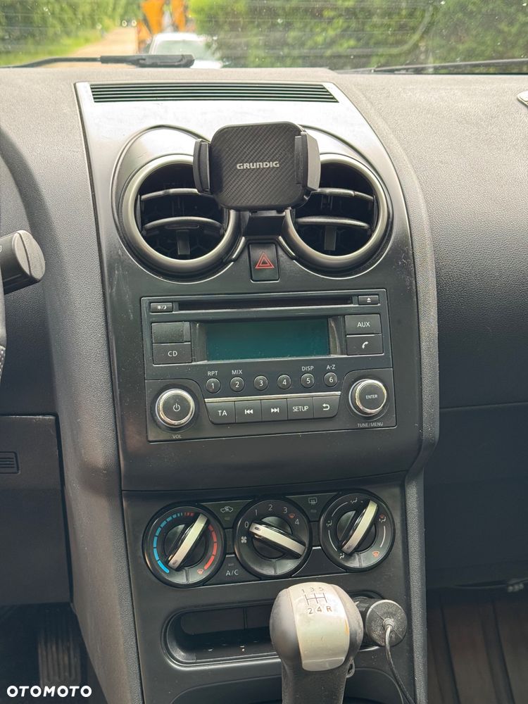 Nissan Qashqai - 22