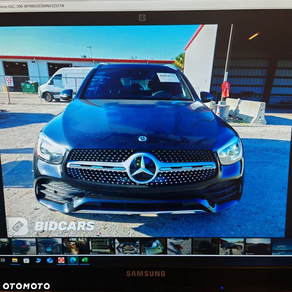 Mercedes-Benz GLC - 22