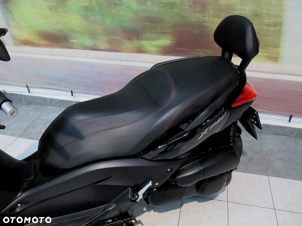 Yamaha X-max - 25