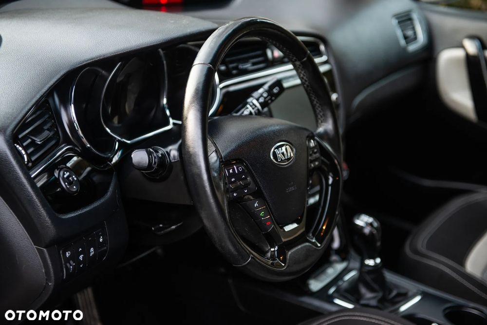 Kia Ceed 1.6 GDI Dream-Team Edition - 19