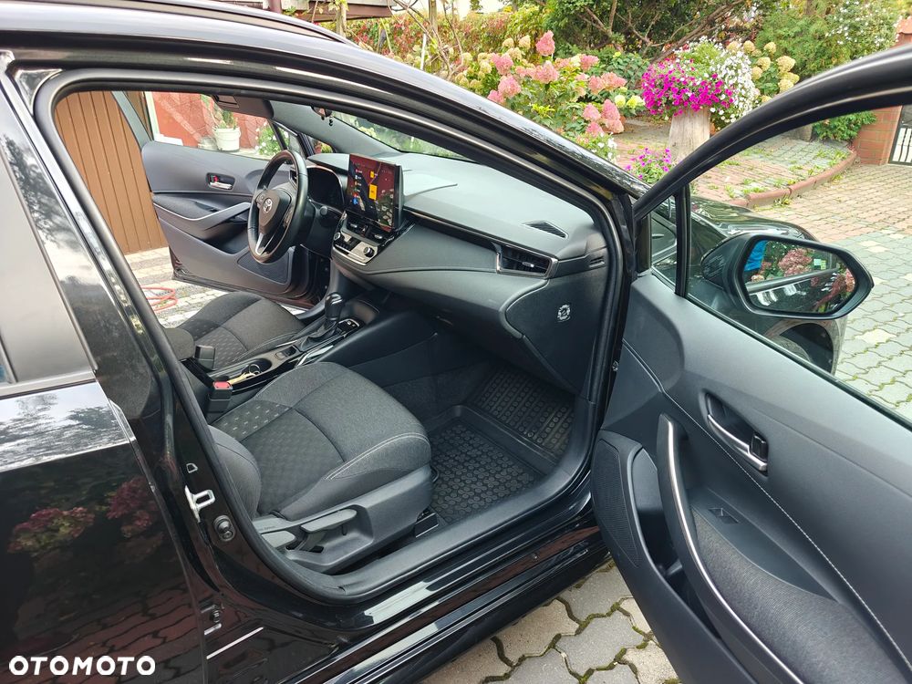 Toyota Corolla 1.8 Hybrid Comfort - 10