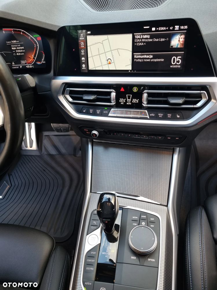 BMW Seria 3 320d M Sport - 12