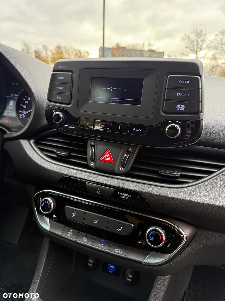 Hyundai i30 ver-1-6-d-classic-plus - 11