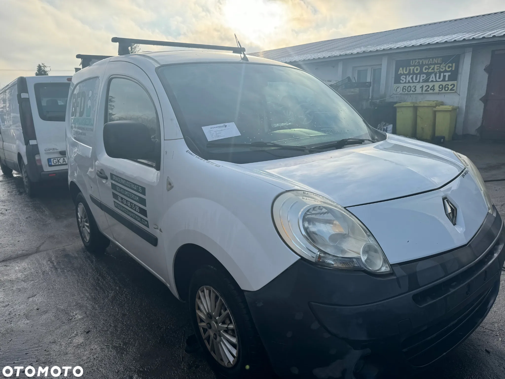 RENAULT KANGOO II BŁOTNIK PRAWY PRZEDNI PRZÓD 0389 - 14