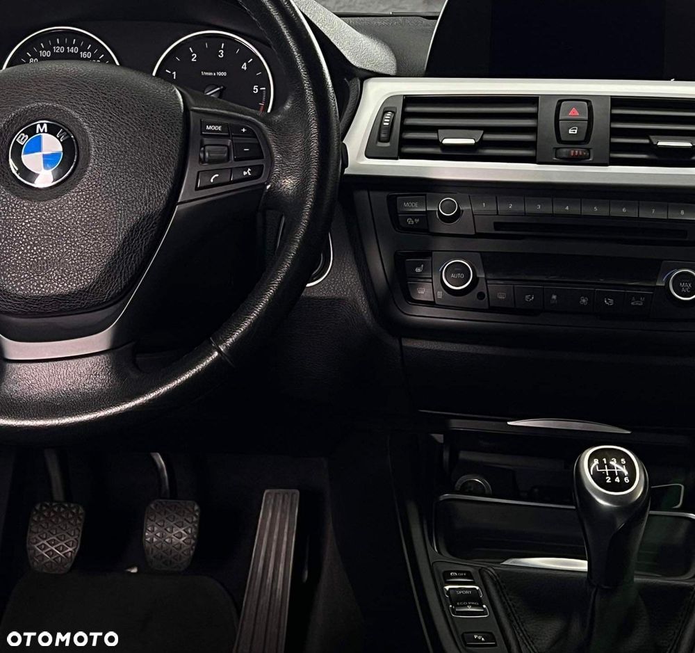 BMW Seria 3 320d - 18