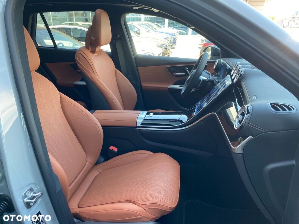 Mercedes-Benz GLC - 23