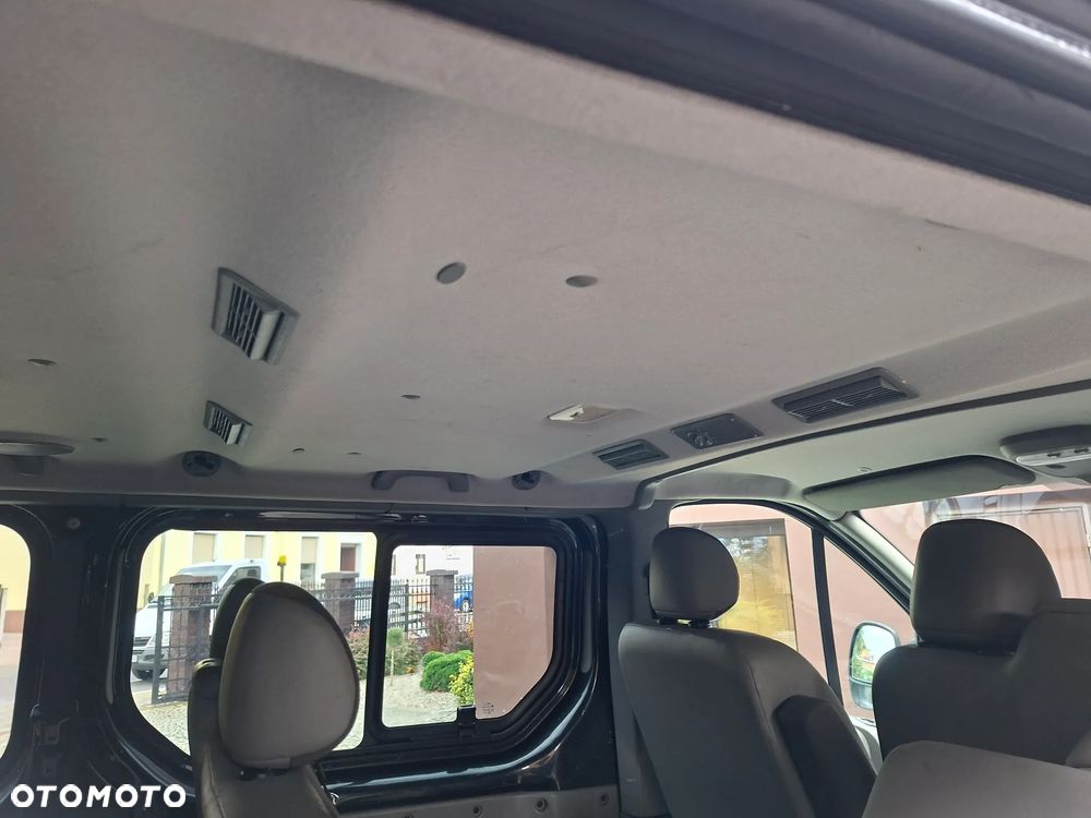 Opel Vivaro - 10