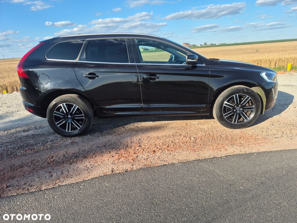 Volvo XC 60 D3 SCR Momentum - 6
