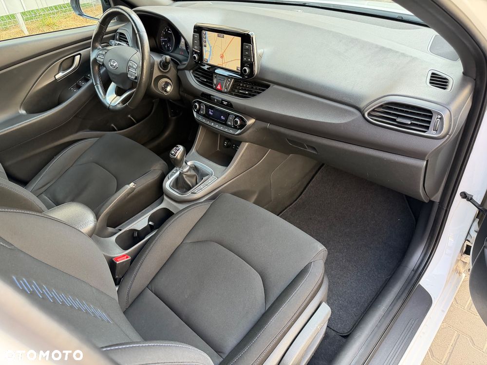 Hyundai i30 1.4 T-GDI GO Plus - 33