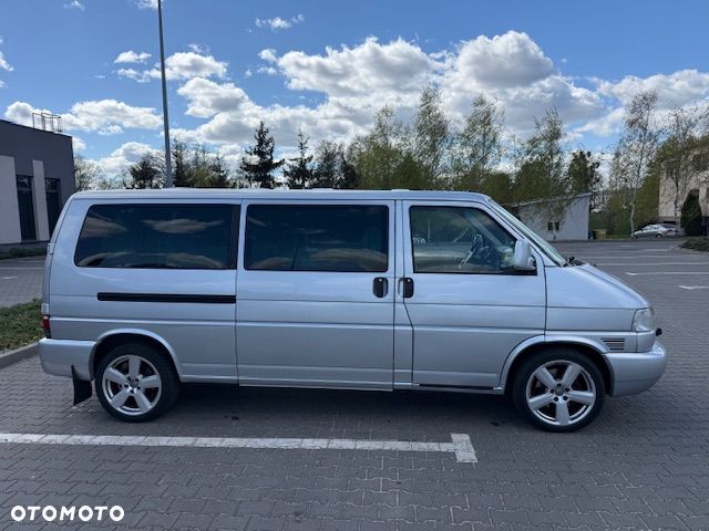 Volkswagen Caravelle Basis - 3